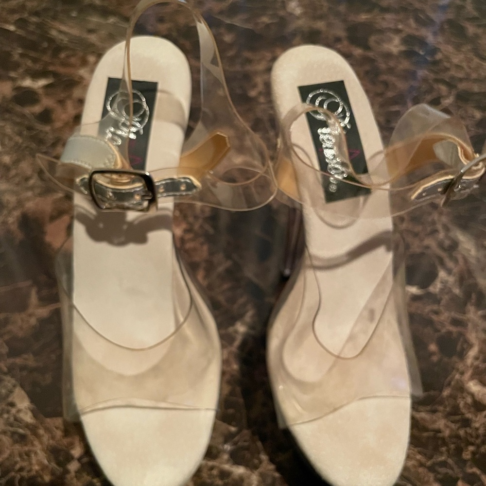 Pleaser platform heels. Open toe w/Ankle strap and buckle. - Picture 3 of 6